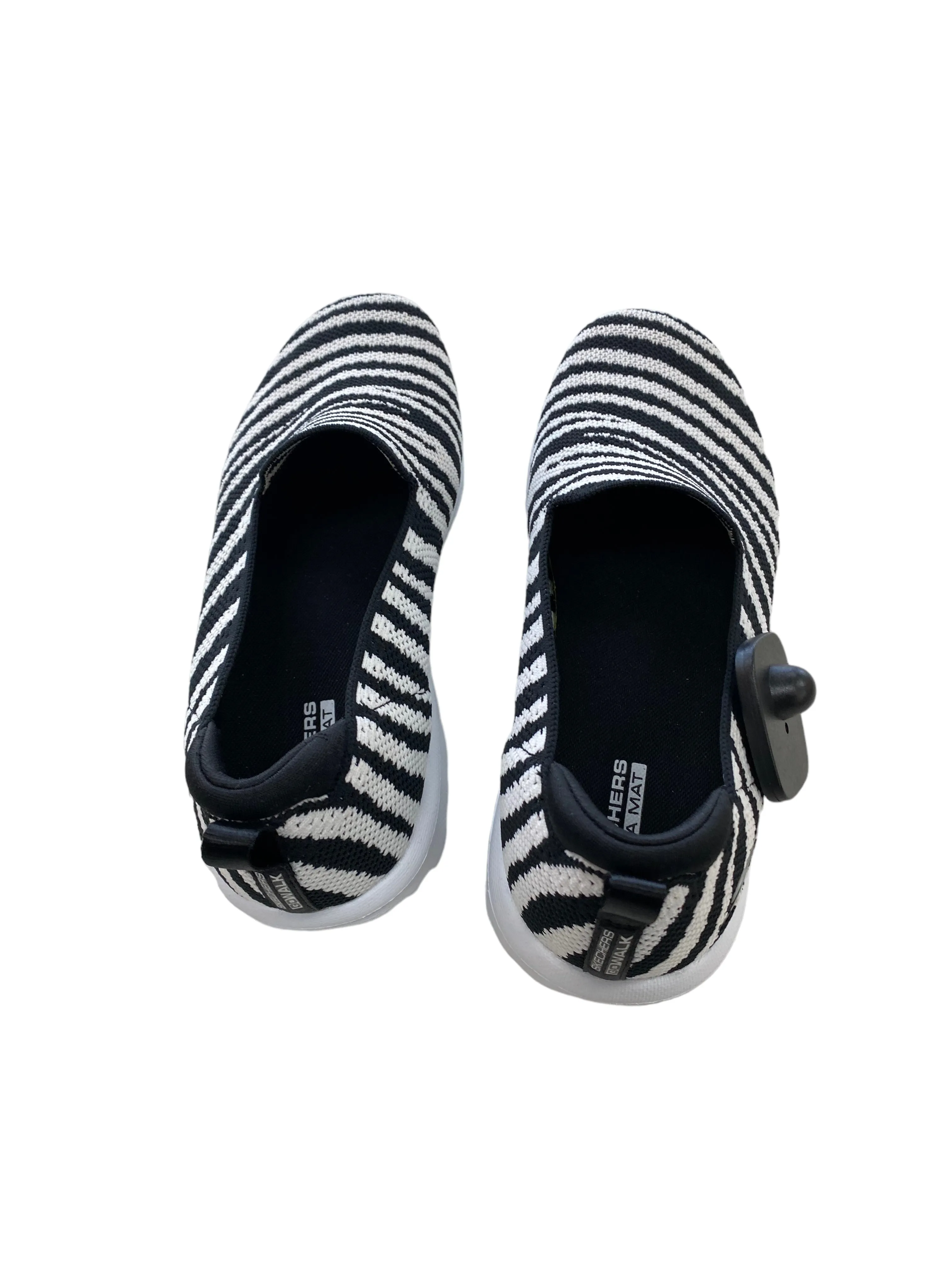 Black & White Shoes Athletic Skechers, Size 9.5