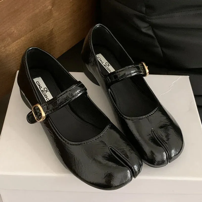 TAVIMART  -  Sliver Autumn Women New Flat Heel Mary Jane Shoes Fashion Split Toe Shallow Ladies Flats Soft Sole Ladies Casual Baller